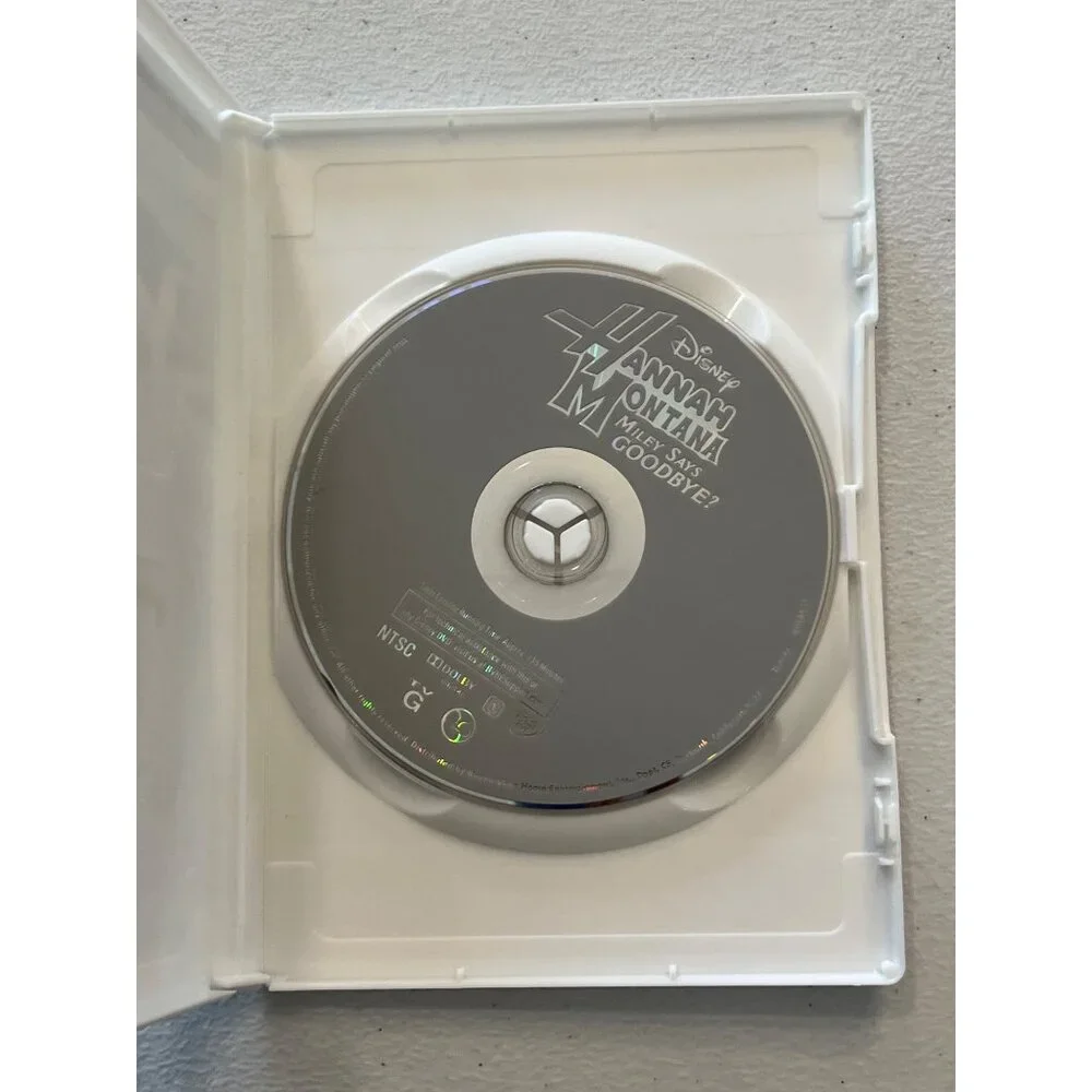 Hannah Montana Miley Says Goodbye? 2010 DVD Exclusive Alternate Ending Pre-Owned - Picture 2 of 4
